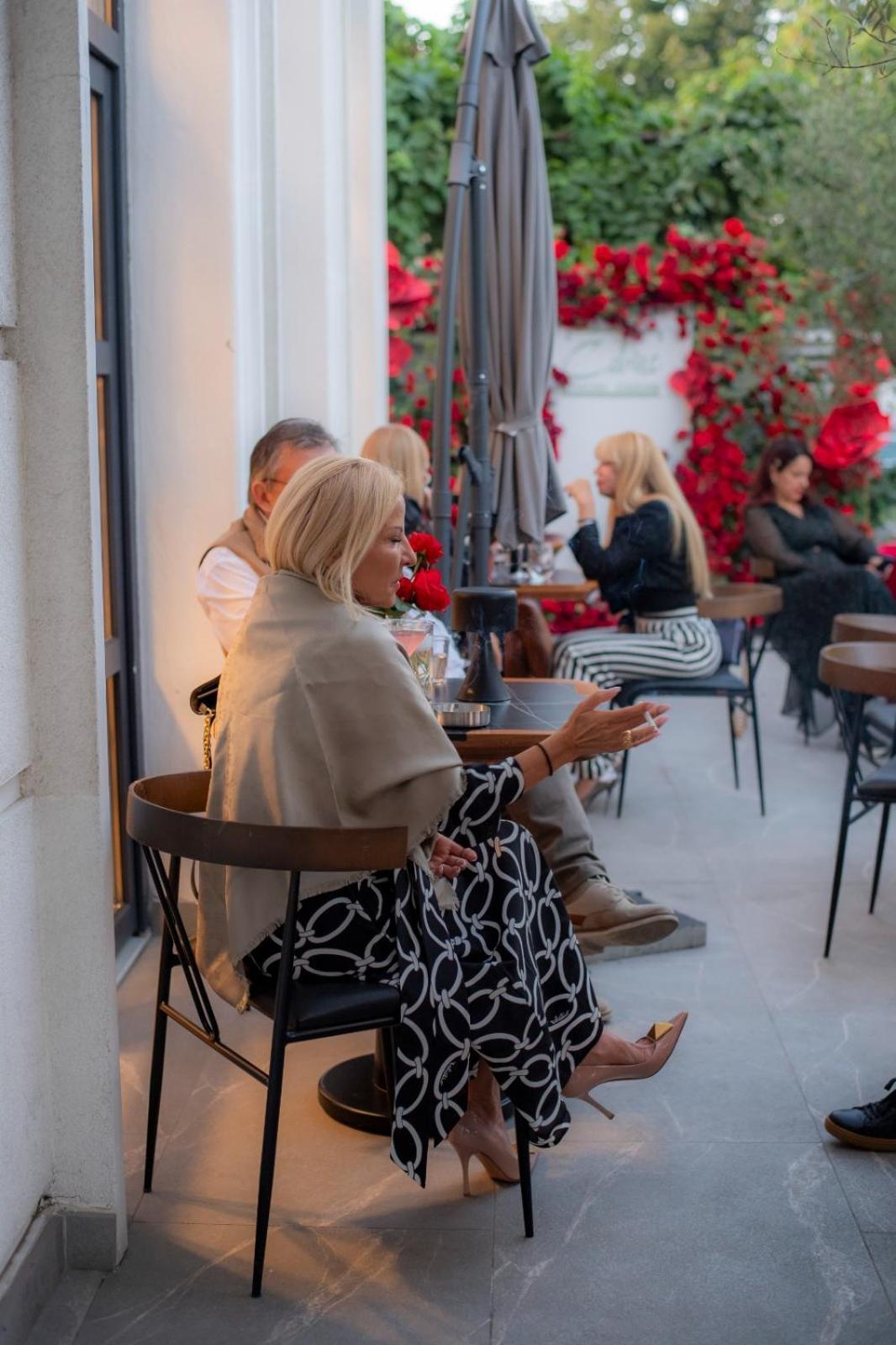 Cosmopolita Boutique Hotel Timişoara Exterior foto